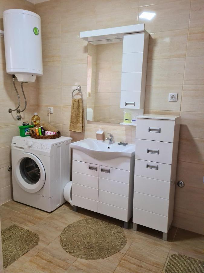 Citys Appartement Apatin Buitenkant foto
